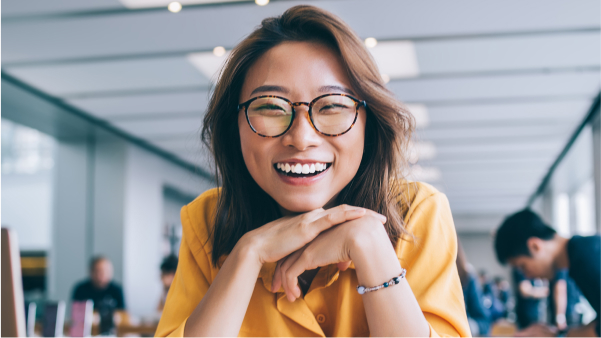 direct hire recruiter yellow shirt